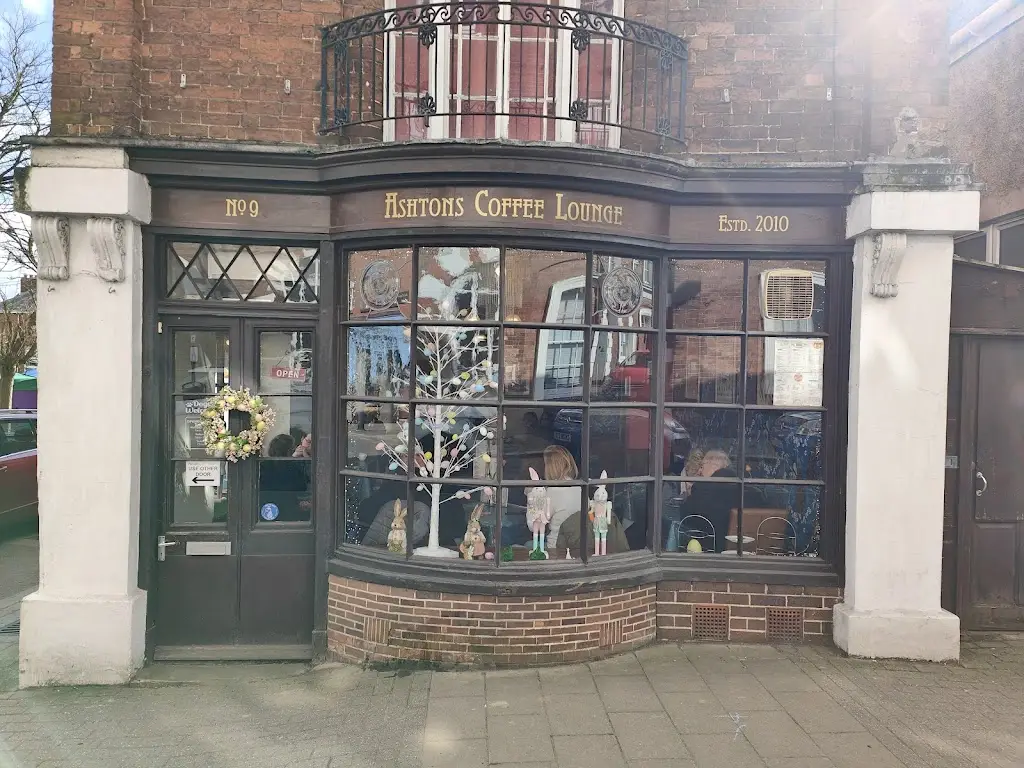 Ashtons Coffee Lounge_Copplestone_slider_image_1