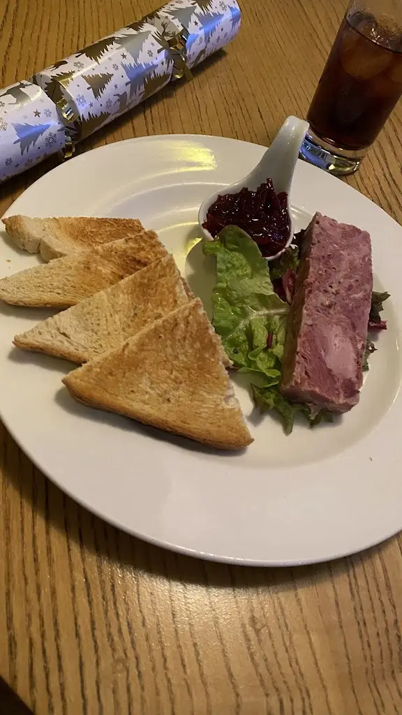 Lee_Harte of Costessey_Costessey_review