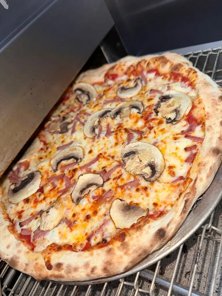 Menu_Mighty Crust_Costessey_image_8