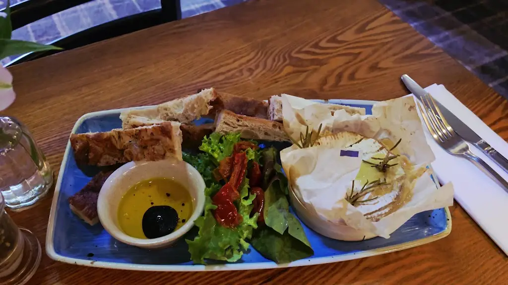 Golden Lion_Corbridge_slider_image_2