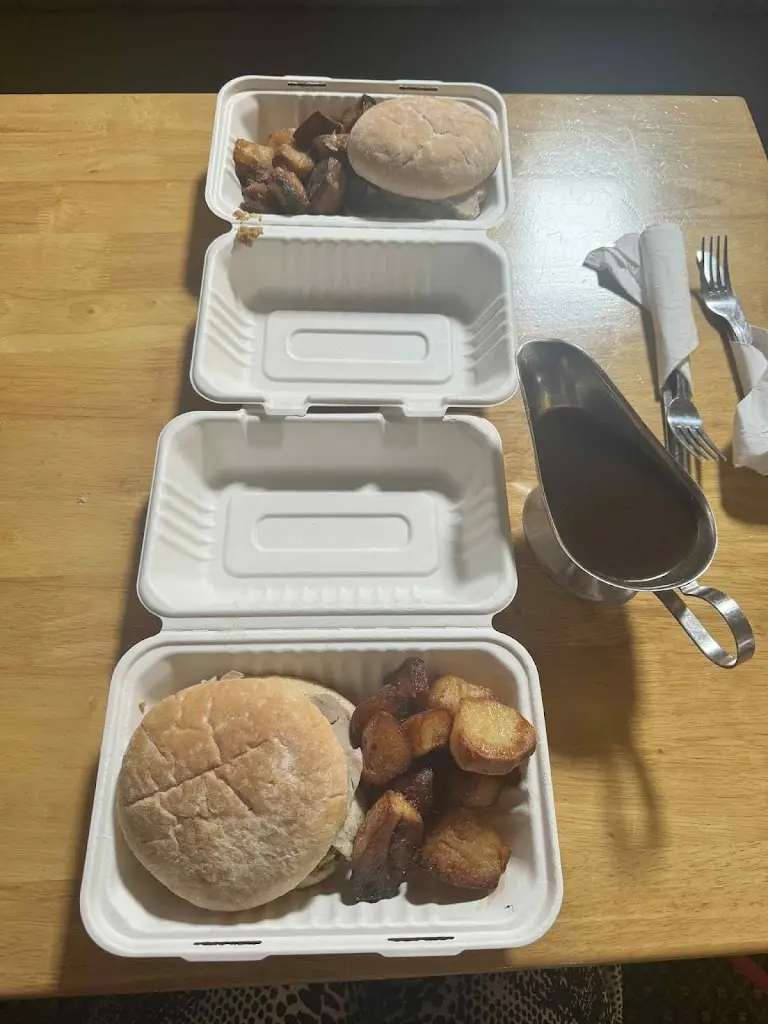 ethan officer-nash_The Sly Fox_Conisbrough_review