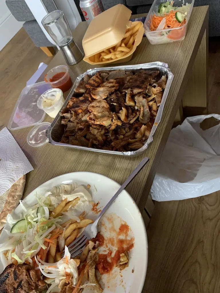 Mark Wakeford_GINO’S PIZZERIA_Conisbrough_recensione