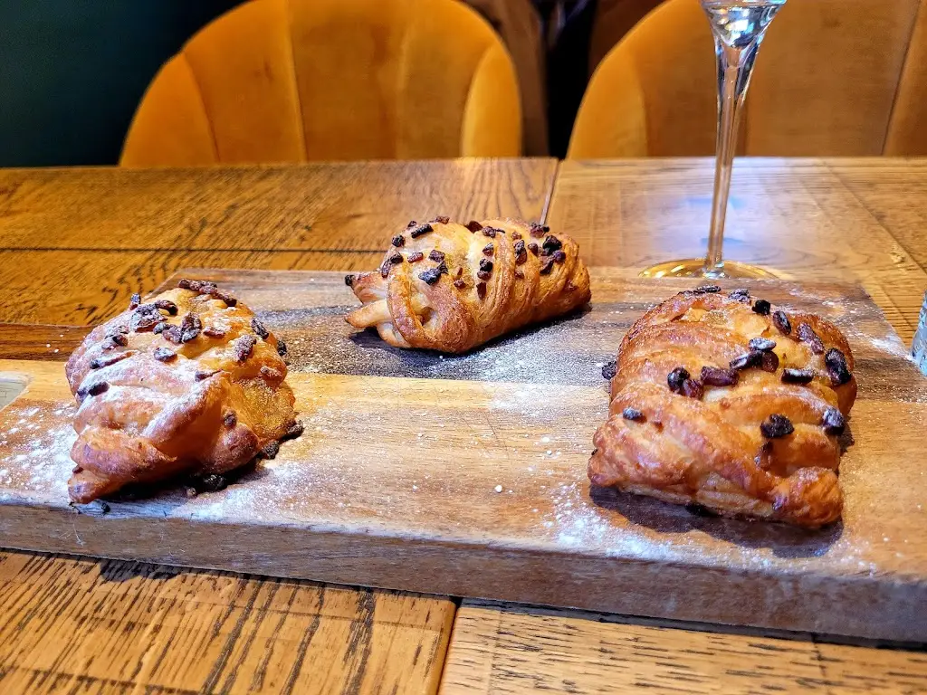 Menu_XII - Twelve_Ashby de la Zouch_immagine_2