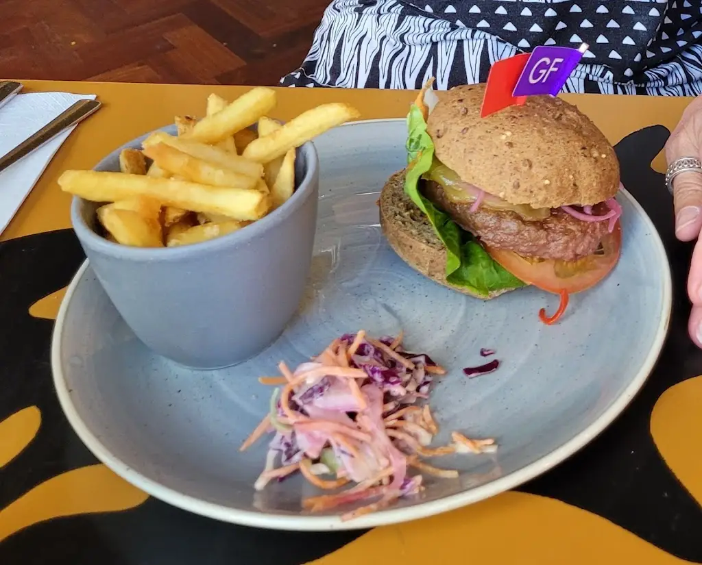 keith garner_Centivo Lounge_Ashby de la Zouch_review