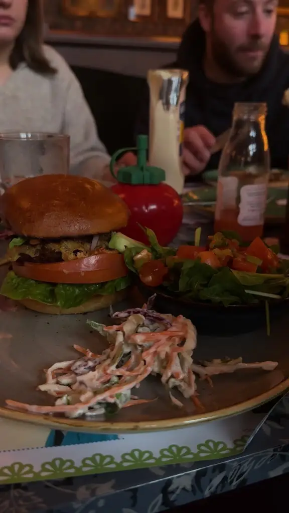 Centivo Lounge_Ashby de la Zouch_slider_image_2