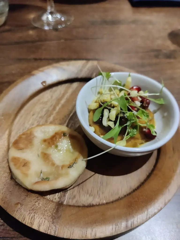 Luca Huelle_coarse_County Durham_review