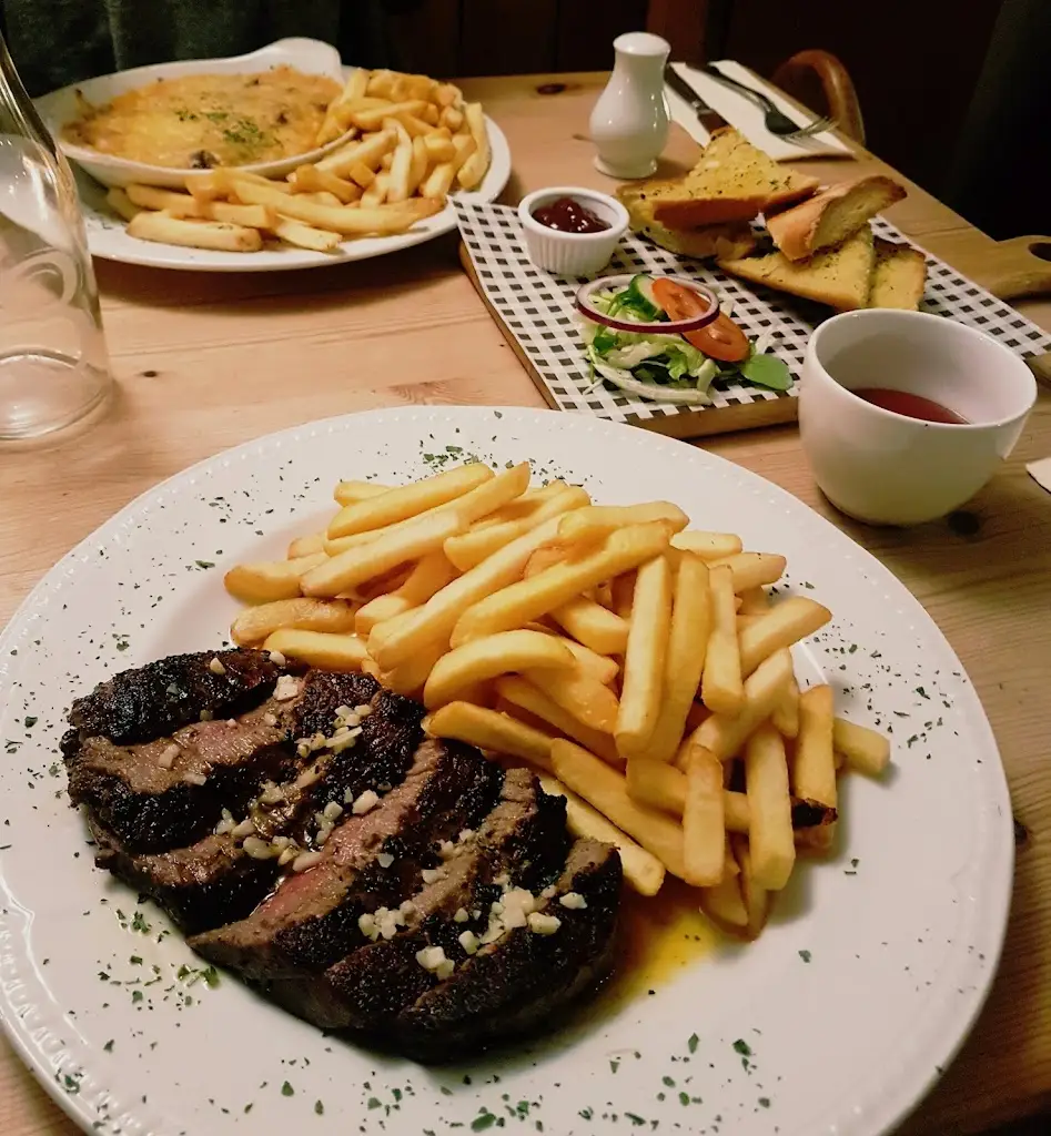 Menu_Hare And Hounds Cowfold_Cowfold_image_3