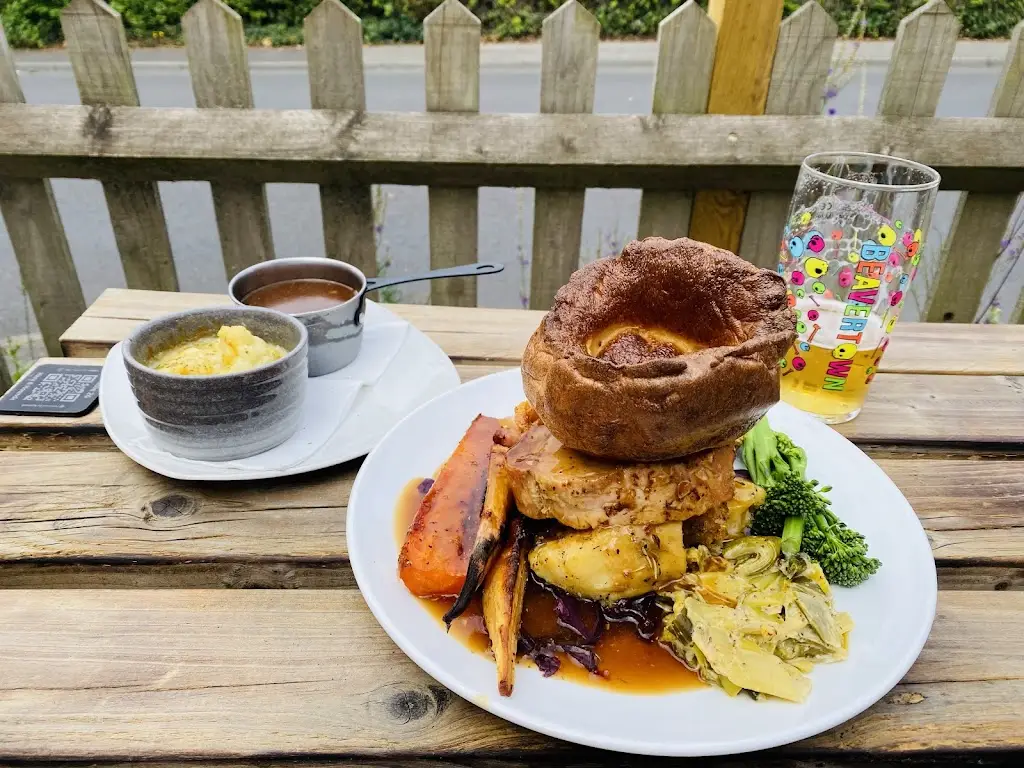 Hare And Hounds Cowfold_Cowfold_slider_image_2