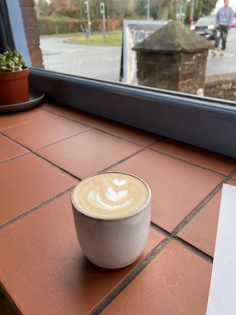 Dom Smith_The Fold Coffee House_Cowfold_review