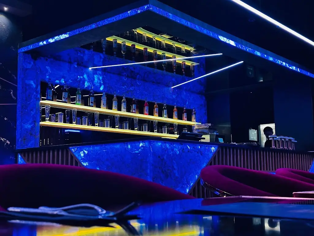 ENTRÉE STEAKHOUSE COVENTRY_Coventry_slider_image_1