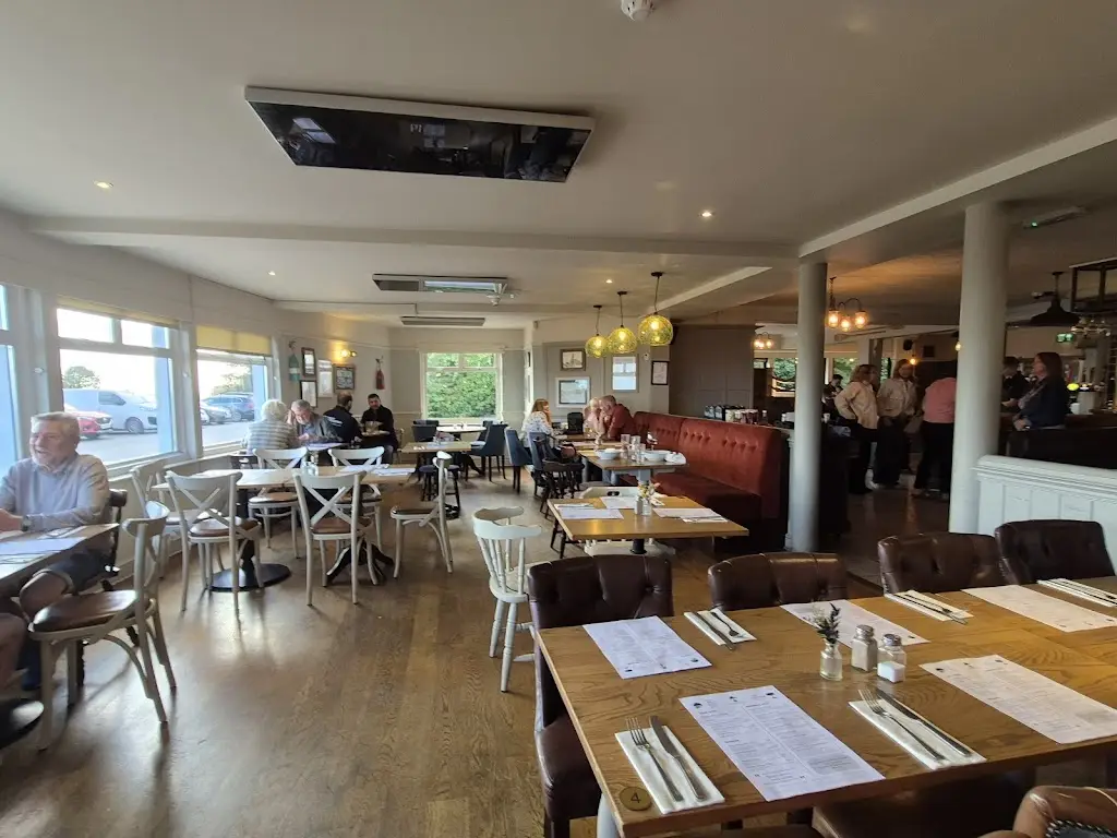 The Churchillian Cosham_Cosham_slider_image_2