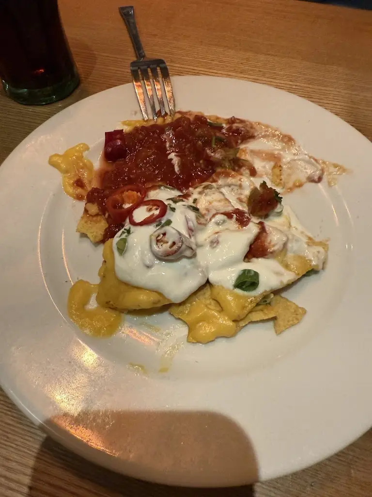 Tedd Pounds_Harbour Lights Beefeater_Cosham_review