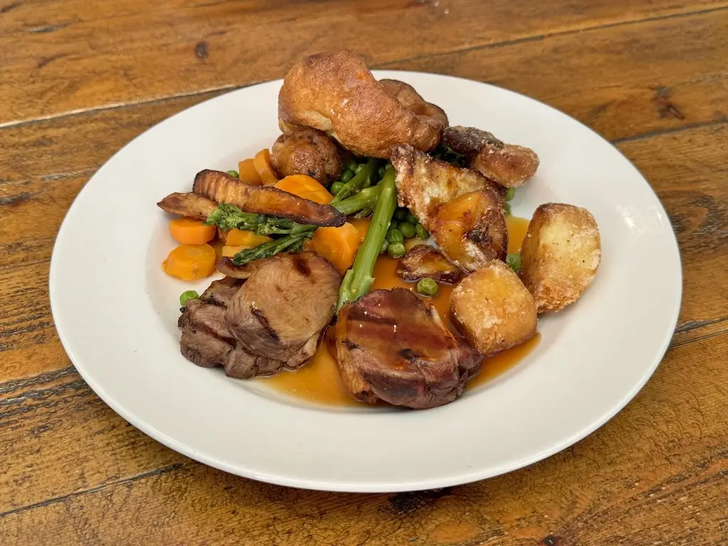 Harbour Lights Beefeater_Cosham_slider_image_3