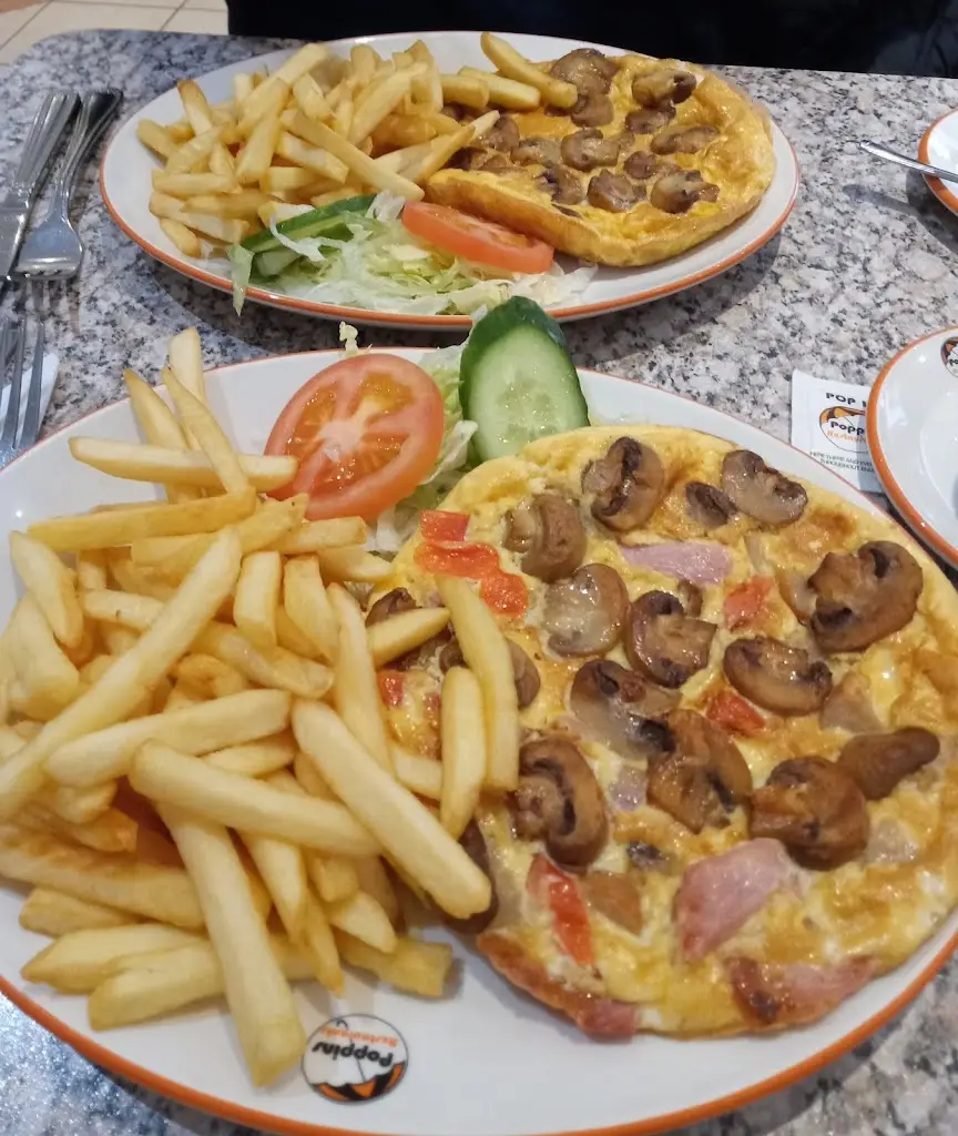 Julia Mint_Poppins Cosham_Cosham_review