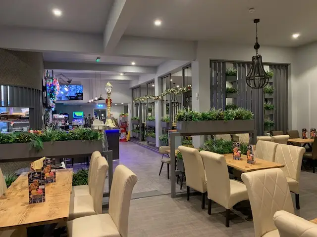 Cherrywood Smokehouse Bar & Grill_Cradley Heath_slider_image_1