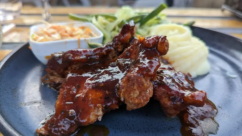 Charlie Jay_Tawa Lounge_Cottenham_review