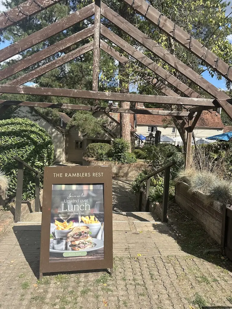 Leisan Bazarova_Ramblers Rest Coulsdon_Coulsdon_review