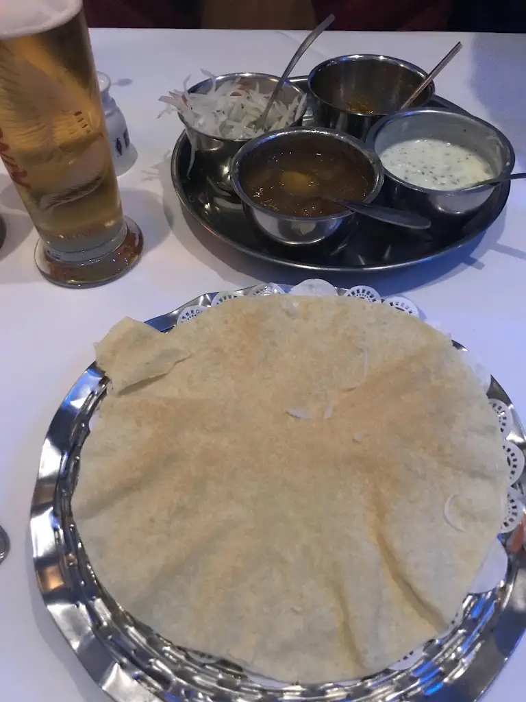 Alexander Kolesnikov_MOGUL DYNASTY Dine-in, Deliver and Collection.full AC _Ashtead_review