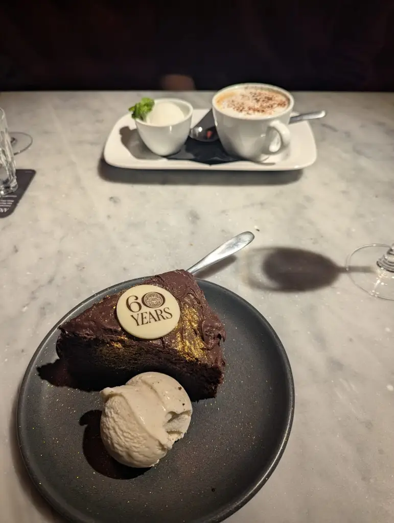 Tom Raffield_Pizza Express_Coulsdon_review