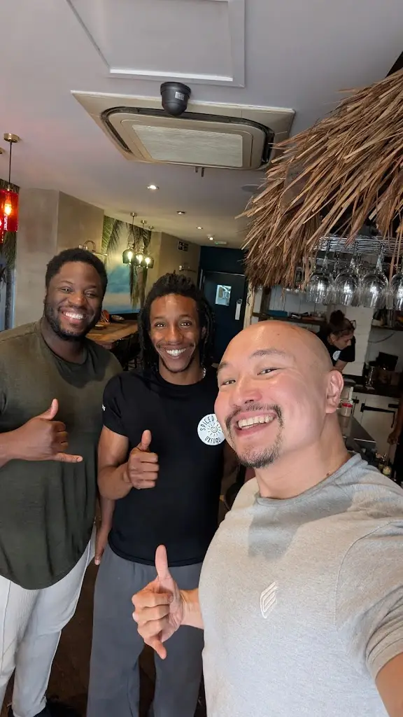 Jon Xue Zhang_Spiced Roots Restaurant_Cowley_review