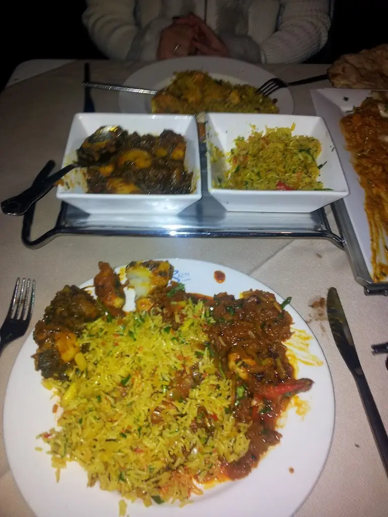 Ashtead Balti_Ashtead_slider_image_3