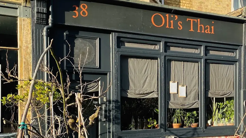 Oli's Thai Restaurant in Cowley