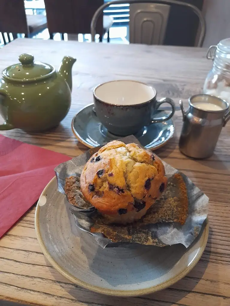 Caz Andrews_Handley's Cafe_Ashtead_review