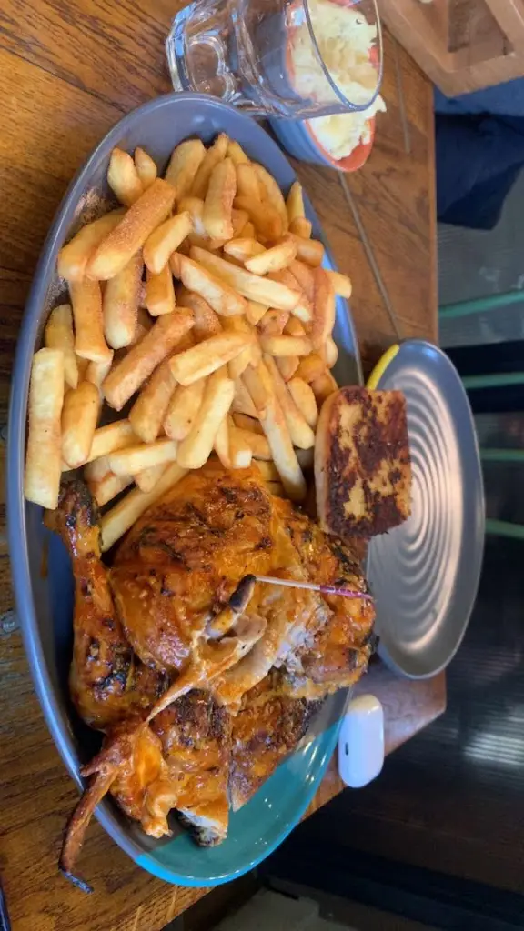 Lionel MESSI_Nando's Oxford - Cowley Road_Cowley_review