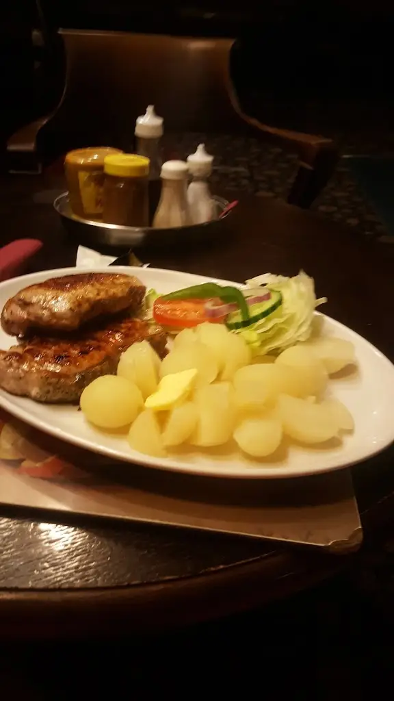 Menu_The Red Lion Inn_Crick_image_9