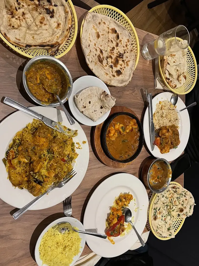 Jack Gascoine_Indian lodge_Crick_review