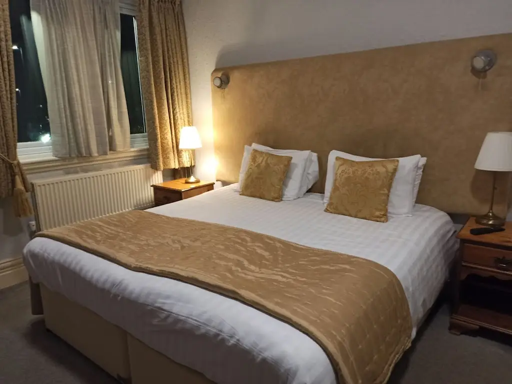 The Carre Arms Hotel and Restaurant_Cranwell_slider_image_3