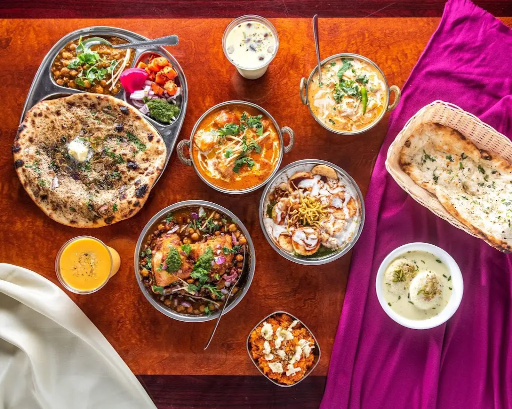 Bombay Club | Sleaford_Cranwell_slider_image_3