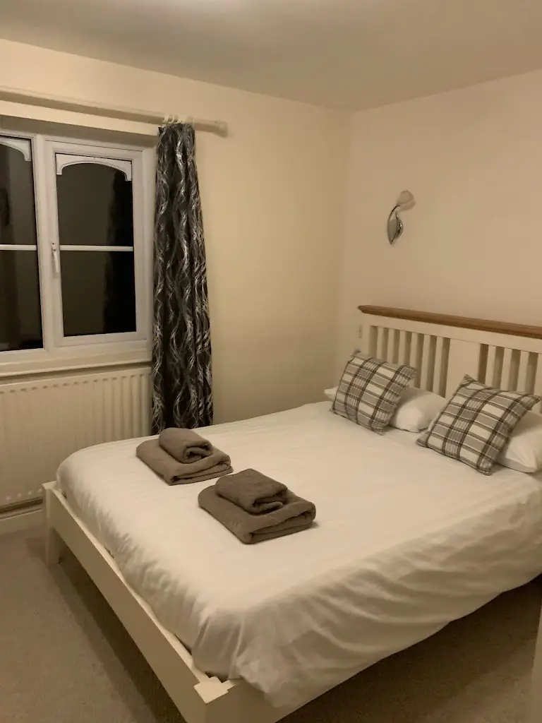 The Finch Hatton_Cranwell_slider_image_2