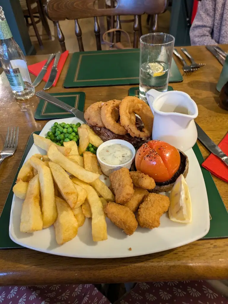 The Horseshoes_Cranwell_slider_image_3