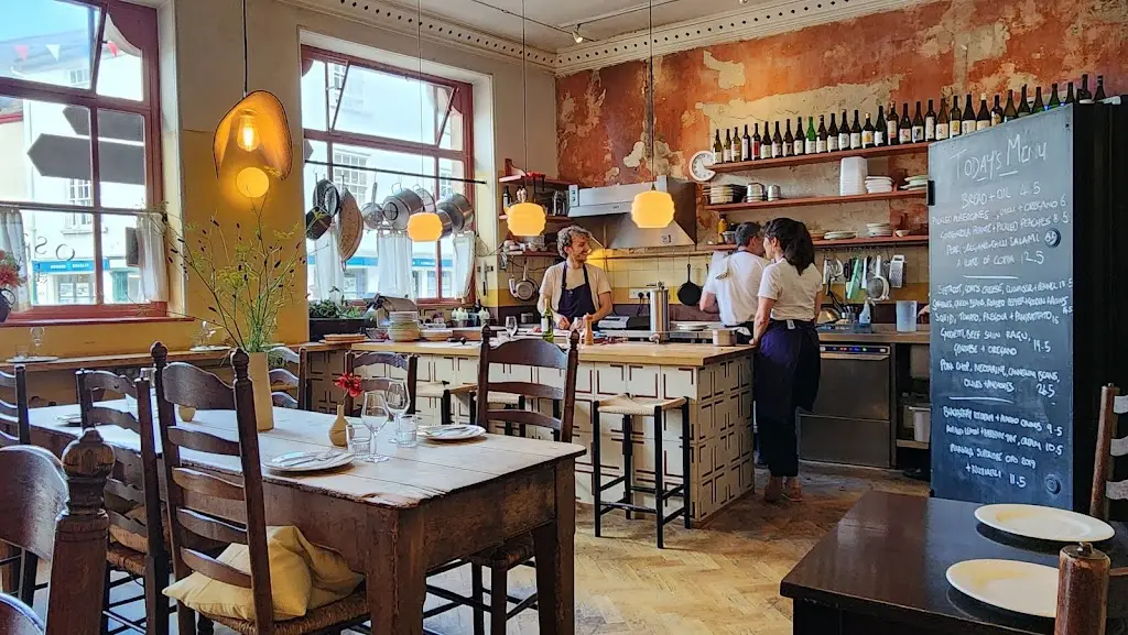 Emilia restaurant in Ashburton