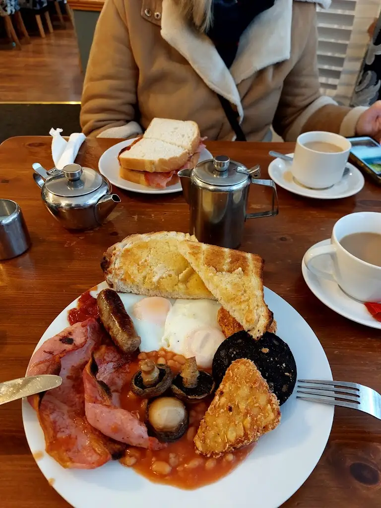 Kristoffs_Cottingham_slider_image_3