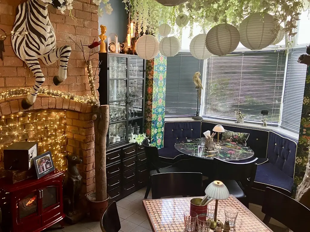 Paul Haylett_The Old Lamp Room_Cottingham_review