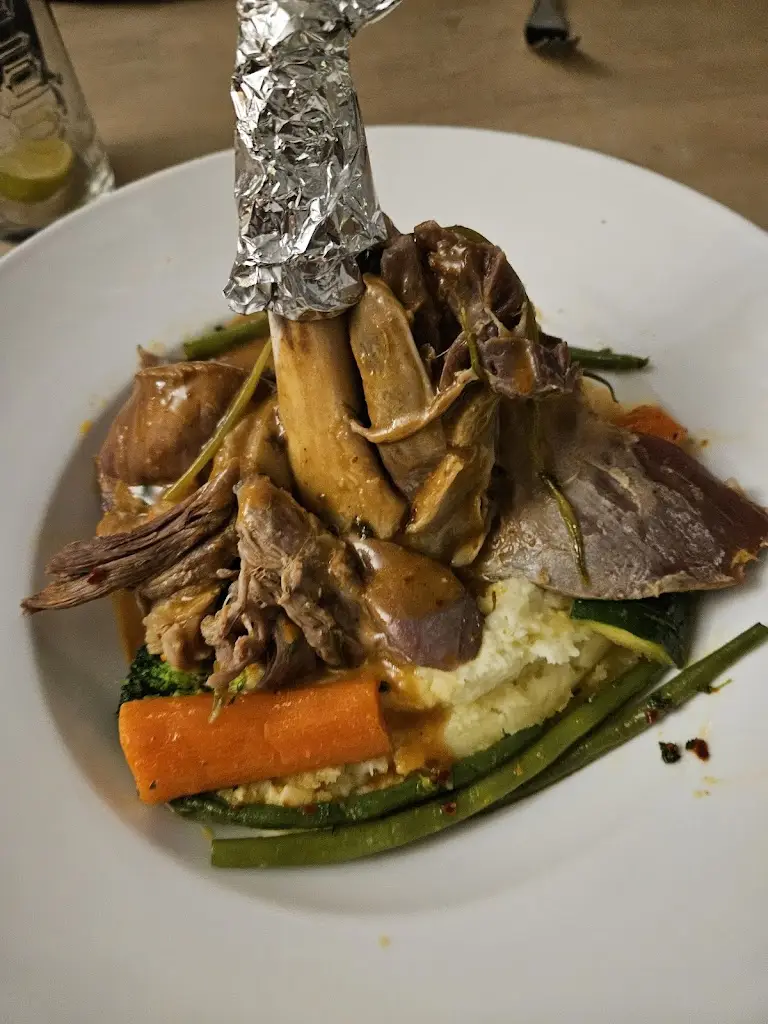 Ahmad Aamir_Meze Bar & Grill_Cottingham_review