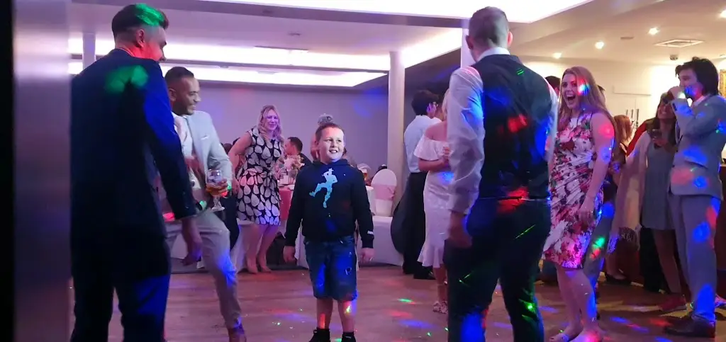 Lazaat_Cottingham_slider_image_2