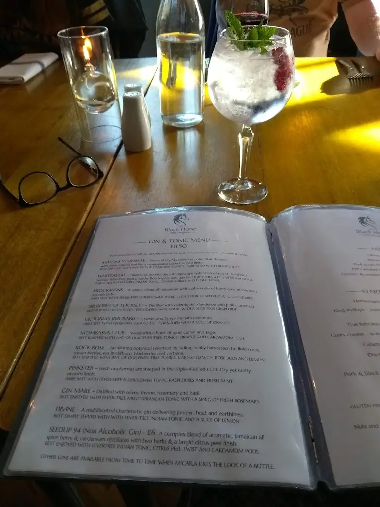 Menu_The Black Horse_Cottingham_image_4