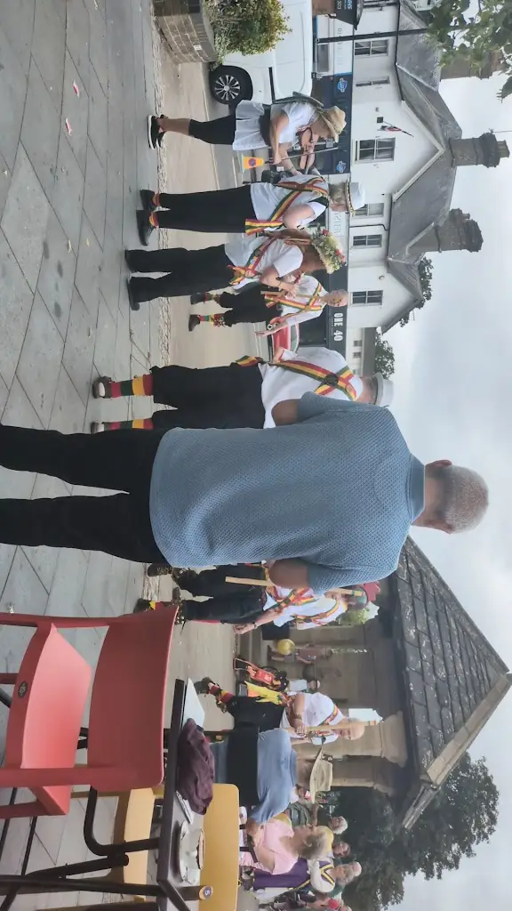 REG_Yangaz bistro grill_Cranleigh_review