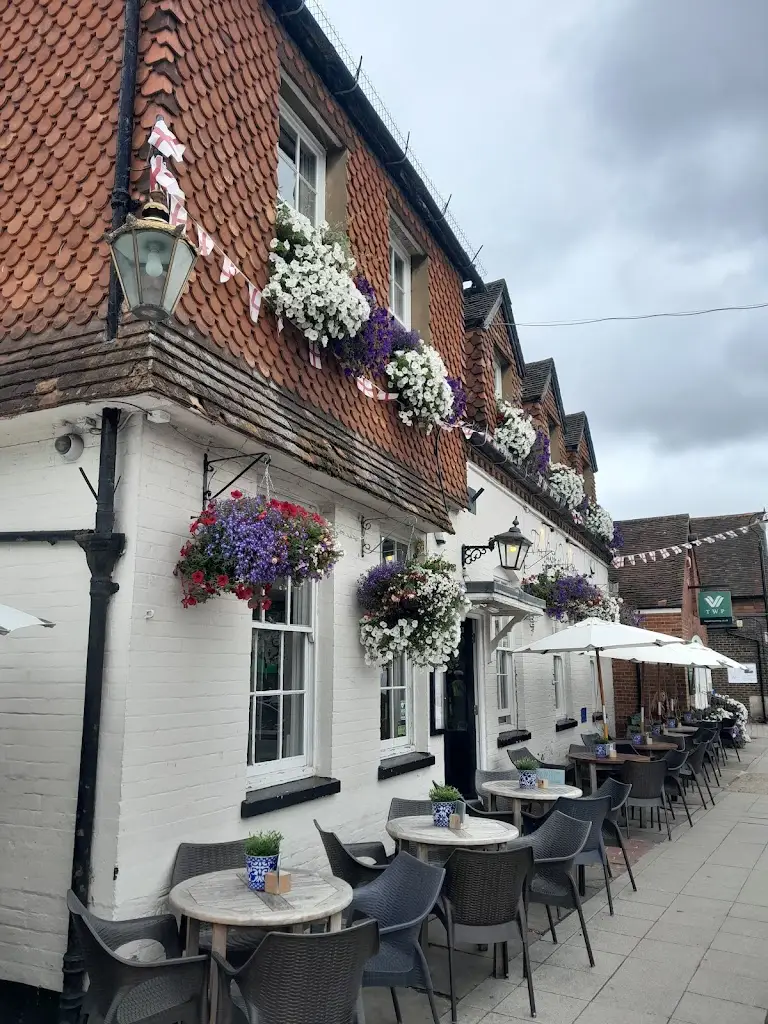 The Richard Onslow_Cranleigh_slider_image_2