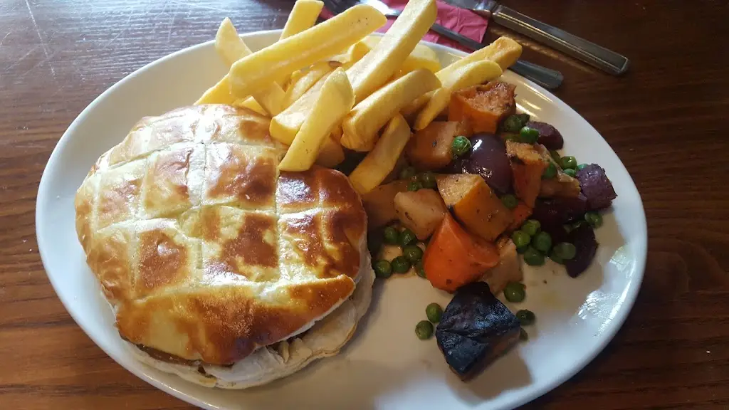 Menu_The Three Horseshoes_Cranleigh_image_9