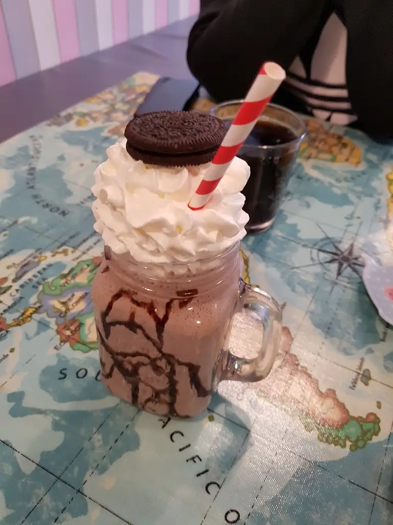 William Watts_Sails of Cowes_Cowes_review