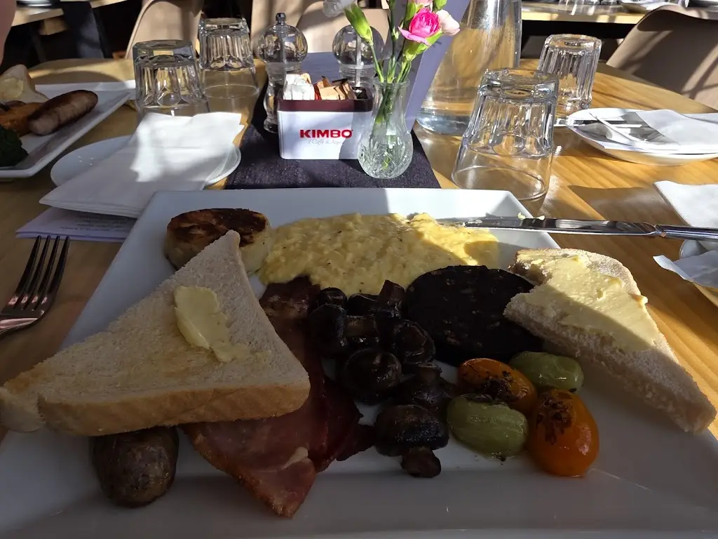 D P_Jolliffes Eatery_Cowes_review