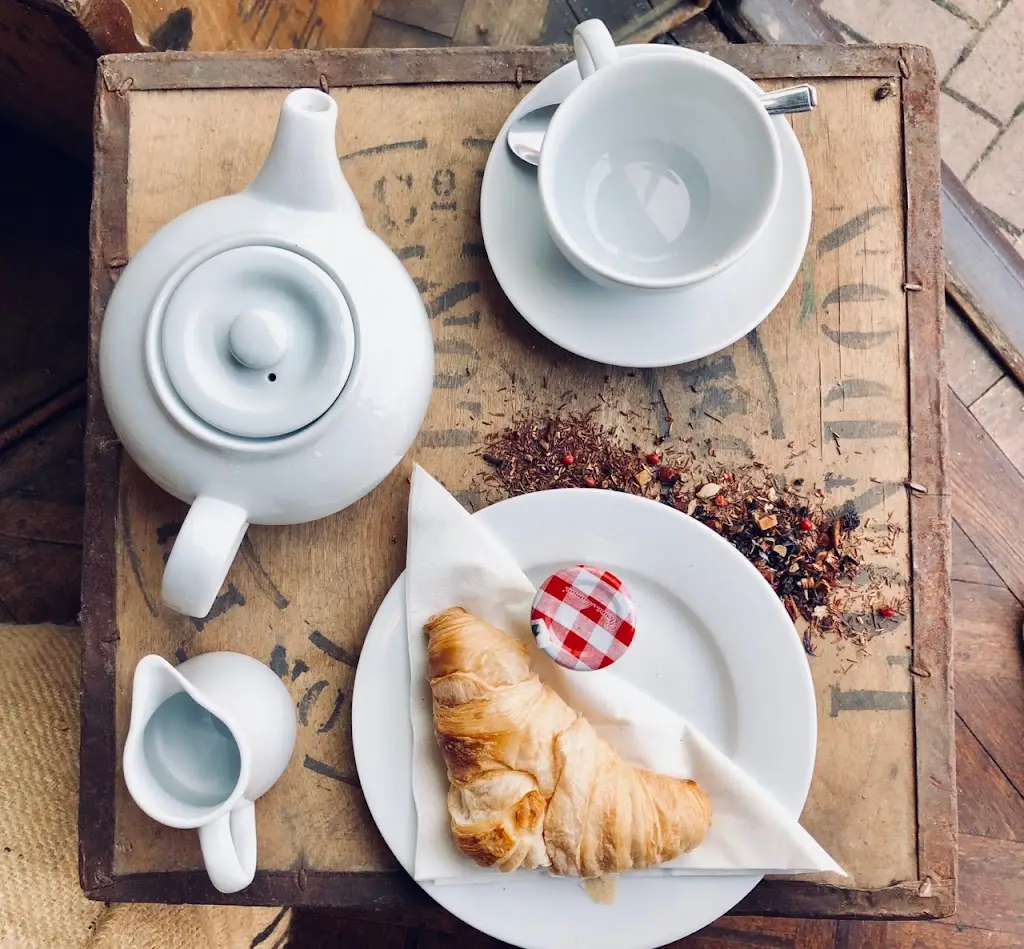 Jolliffes Eatery_Cowes_slider_image_3