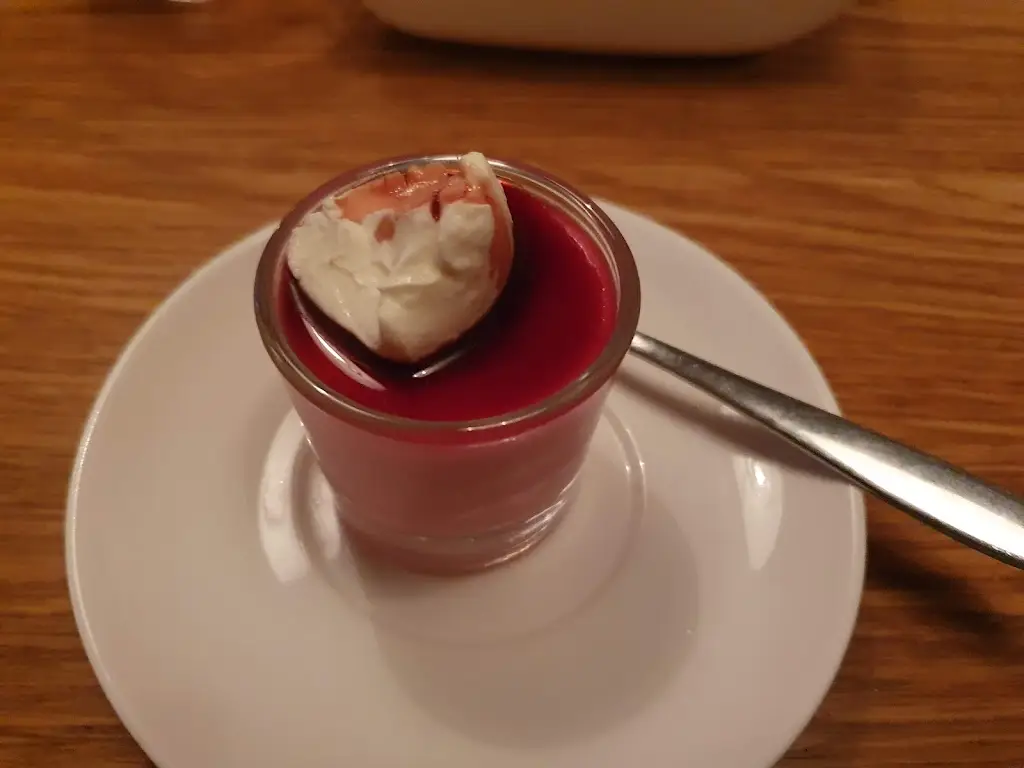 Duncan Power_Number 3_Cowes_review