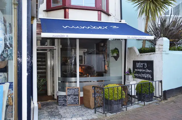 Number 3_Cowes_slider_image_1