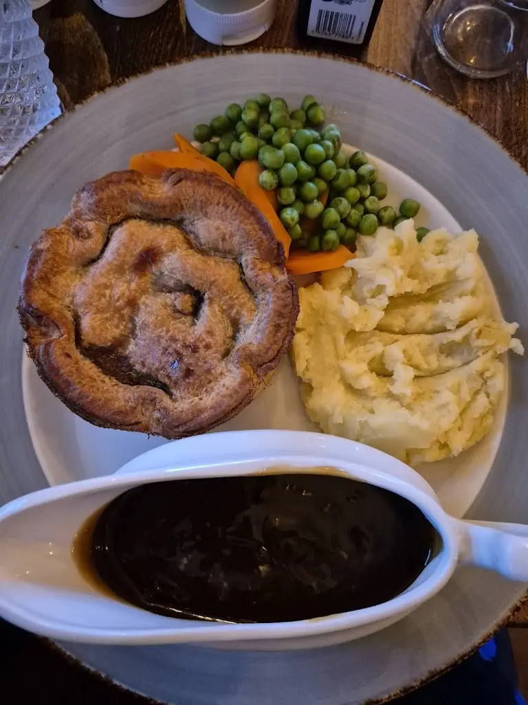 Catherine Palumbo_The Fountain Inn_Cowes_review