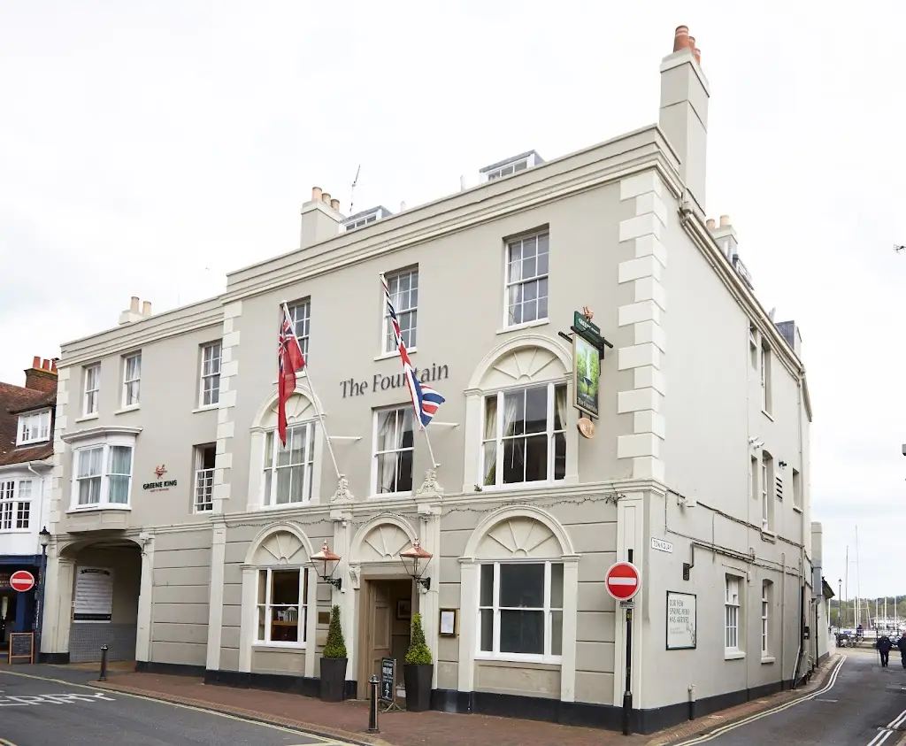 The Fountain Inn_Cowes_slider_image_3